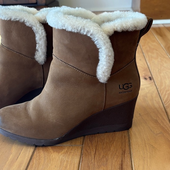 UGG Women's Tan Wedge Boots with Cream Lining - Picture 5 of 9